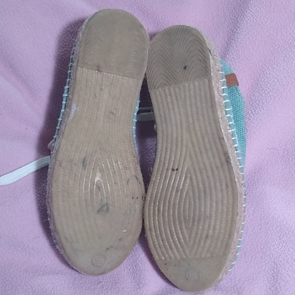 Ladies shoes - Picture 3 of 3